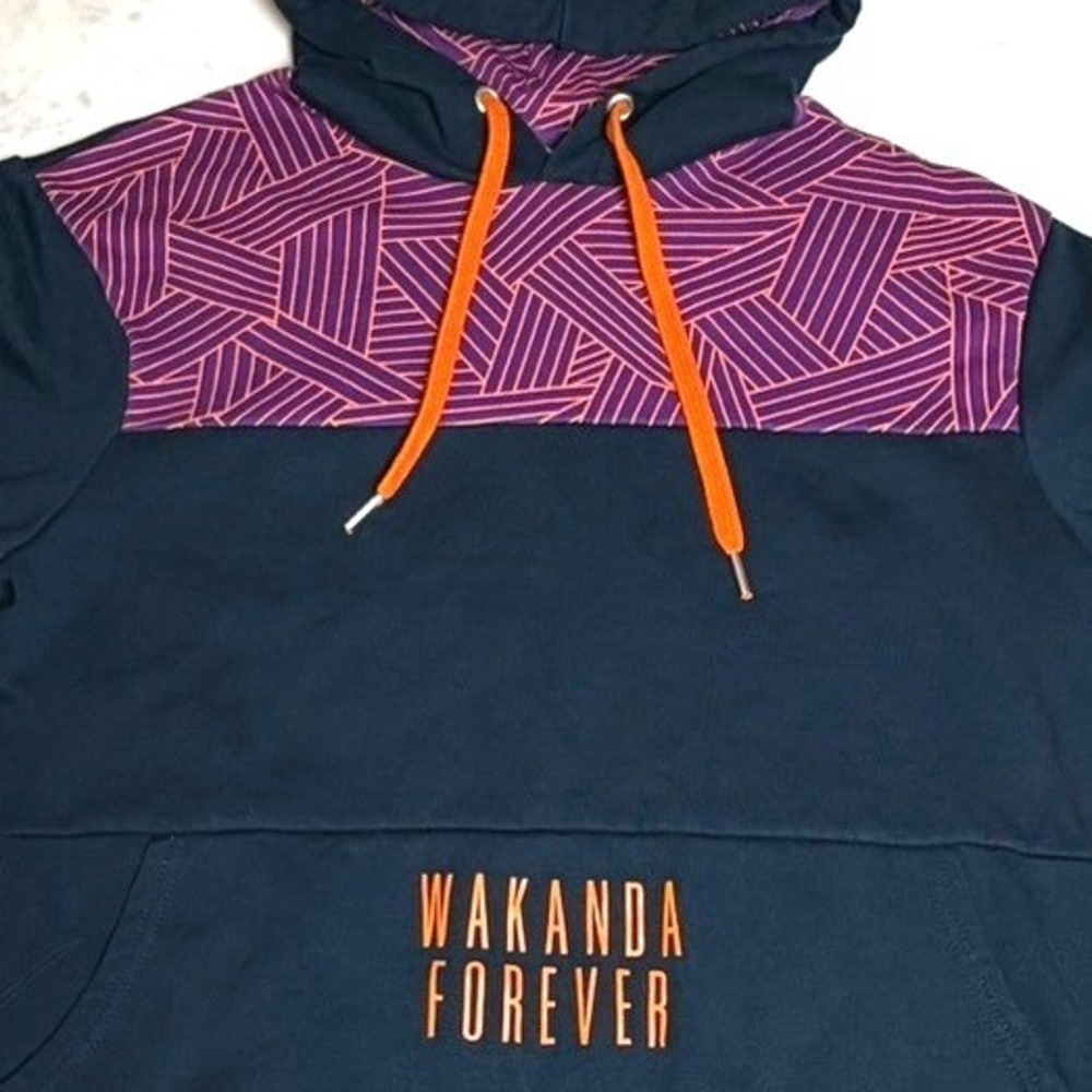 Marvel Black Panther Wakanda Forever Hoodie Disney Parks Black Small S - Picture 1 of 10